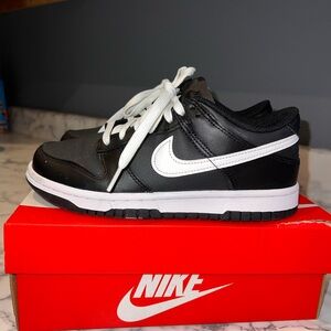 Nike Dunks Black with White